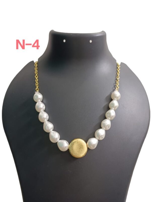 Elegant  Pearl Beaded Necklace