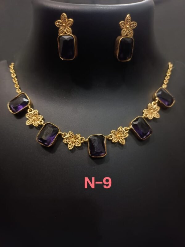 Quartz Stone Floral Necklace Set