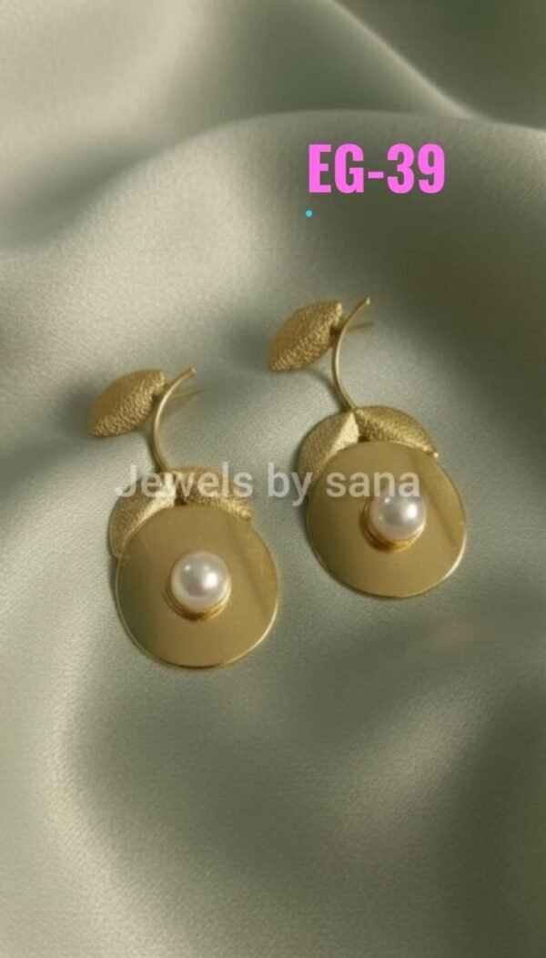 Gold-tone pearl earrings
